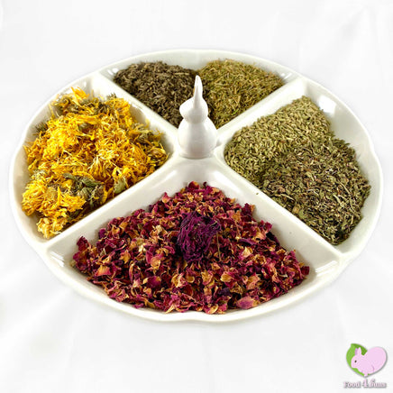 BunFun flower and herb mix for rabbits, guinea pigs, chinchillas, hamsters, degus and gerbils with Calendulas/Marigold, Plantain, Dandelion, Rosebuds, Fennel and Chickweed