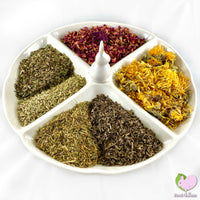 BunFun flower and herb mix for rabbits, guinea pigs, chinchillas, hamsters, degus and gerbils with Calendulas/Marigold, Plantain, Dandelion, Rosebuds, Fennel and Chickweed.