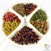 Chin Flower Power mix, flowers and herbs, rosehips, chamomile, rosebuds, hibiscus, red clover, plantain, nettle leaves for rabbits, guinea pigs, chinchillas, hamsters, degus and gerbils.