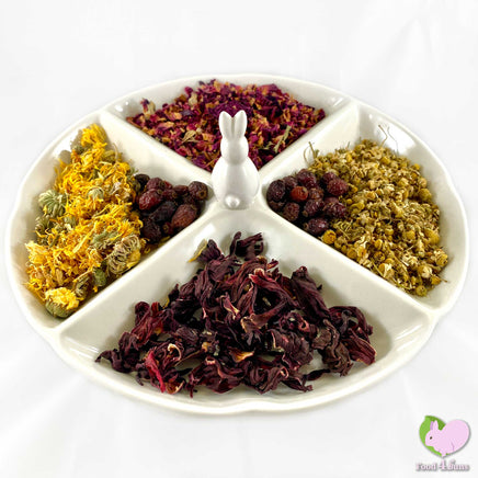 Potpourri with Flowers with Calendulas/Marigold, Rosehips, Chamomile, Hibiscus and Rosebuds for rabbits, guinea pigs, chinchillas, hamsters, degus and gerbils