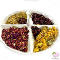 Potpourri with Flowers with Calendulas/Marigold, Rosehips, Chamomile, Hibiscus and Rosebuds for rabbits, guinea pigs, chinchillas, hamsters, degus and gerbils