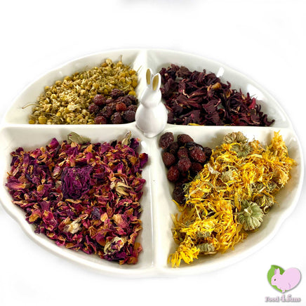 Potpourri with Flowers with Calendulas/Marigold, Rosehips, Chamomile, Hibiscus and Rosebuds for rabbits, guinea pigs, chinchillas, hamsters, degus and gerbils