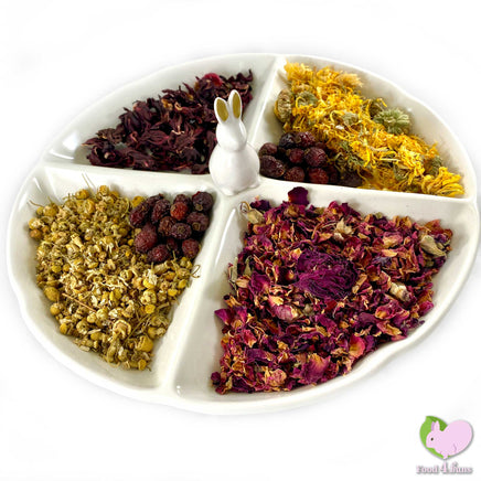 Potpourri with Flowers with Calendulas/Marigold, Rosehips, Chamomile, Hibiscus and Rosebuds for rabbits, guinea pigs, chinchillas, hamsters, degus and gerbils