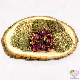 Forest Adventure Mix with Blessed Thistle, Horsetail (shavegrass), Plantain, Rosebuds, Strawberry, Willow Bark for rabbits, guinea pigs, chinchillas, hamsters, degus and gerbils.
